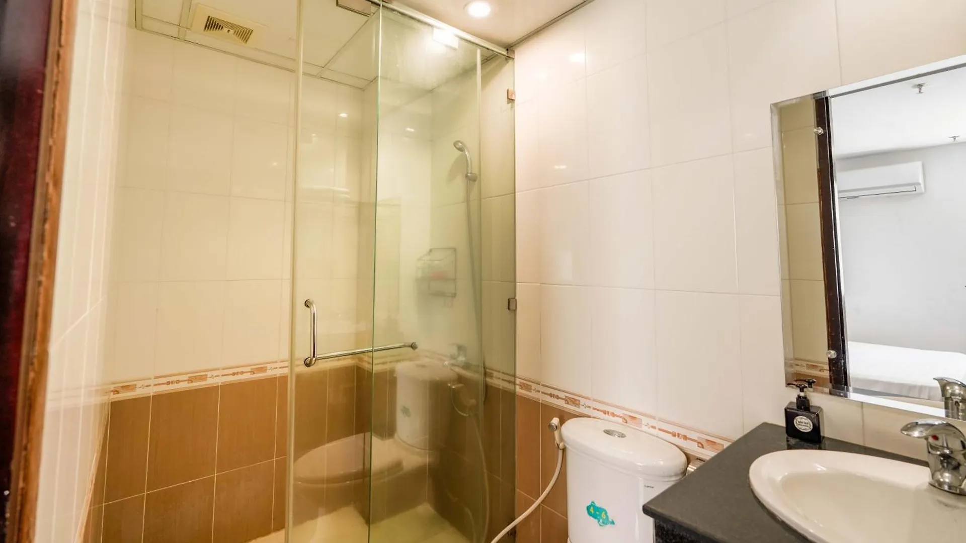 Arima Hotel Nha Trang Beach By Hc Group 3*,
